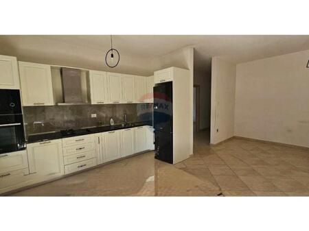 Apartment/office 3+1 for rent at Green City