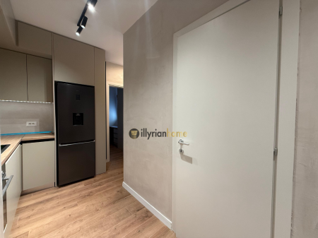 Affittasi Appartamento 2+1+ Balcone, “Vasil Shanto”, Tirana