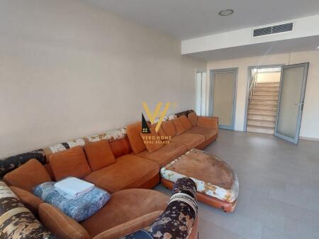 JEPET GODINE 4 KATESHE ME QERA NE VAQARR 4.000 EURO