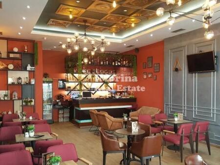 Locale commerciale / Locale, Fresku, 100.000 Euro.