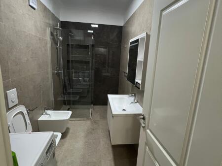 Apartament 1+1 me qira Rruga e Kavajes