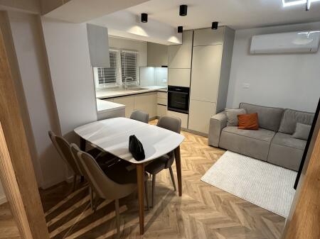 GRAND COMPLEX, ELECTRIC MARKET 2+1 MODERN FOR RENT