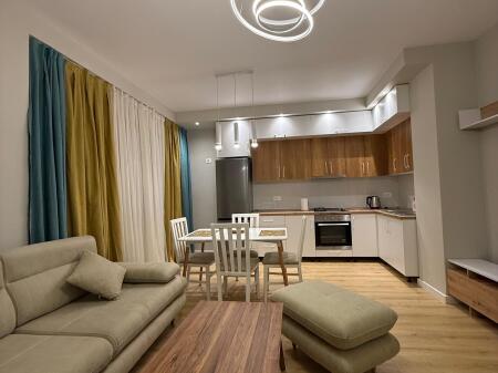 Apartment 1+1, Astir!