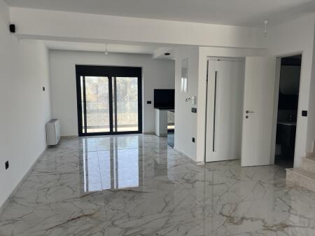 Office For Rent at Lake View Residence (ID BZ2720) Tirana