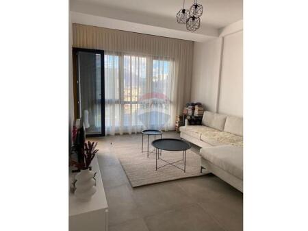 Apartament 1+1 per qira tek Square 21