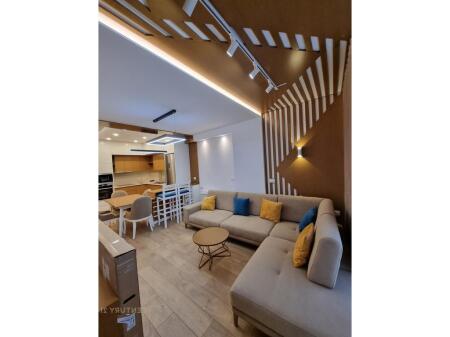 JEPET APARTAMENT 2+1+2 PER QIRA TE ISH PARKU!