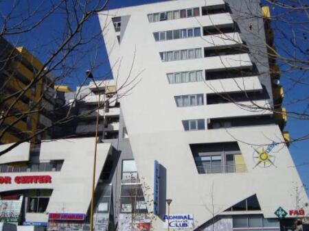 ZYRE ME QERA 30 M2 RRUGA KAVAJES 35.000 LEKE