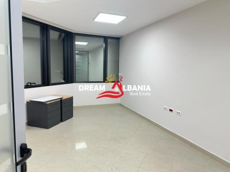 Ufficio esclusivo in affitto, presso le Torri Gemelle (ID 42611377)