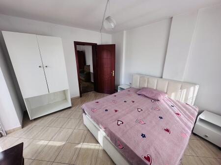 Affittasi Appartamento 2+1+1 con Balcone