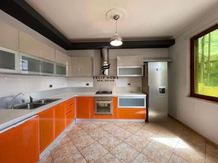 VILE ME QERA 254 M2 KODRA E PRIFTIT 1200 EURO