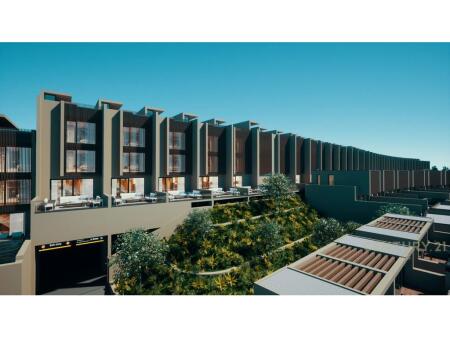 Vile me pishine ne Swan Lake Residence!