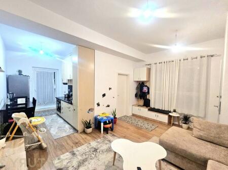 Apartament 1+1 ne shitje, Mangalem, 21 Dhjetori