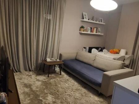 Jepet apartament 1+1 Tek Rruga e Kosovareve !