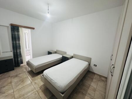 Appartamento 1+1+1 con Balcone in Affitto