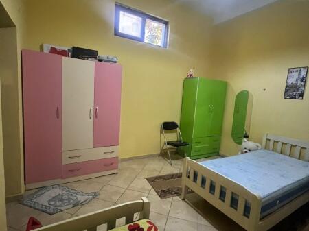 Jepet me qera Apartamenti 1+1, Selvia , prane xhangollit ,Rruga Musa Agolli , 300 mije leke