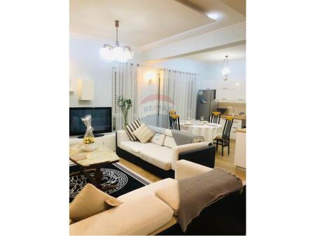 Apartament me Qira 2+1+2+Verande tek Rr. Durresit