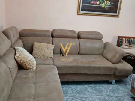 JEPET APARTAMENT 2+1 ME QERA TE SHKOLLA E KUQE 60.000 LEKE