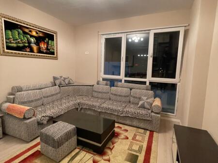 🏢 Shitet apartament 3+1 – Përballë Spitalit Amerikan 3, Tiranë