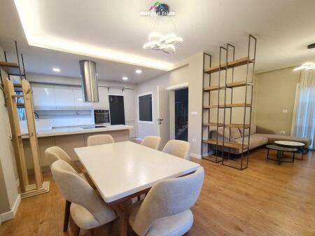 Vile 3-Kateshe Me Qera Tek Blloku i Vilave Selite (ID BV22185) Tirane.