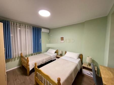 APARTAMENT 2+1 ME QERA NE MYSLYM SHYRI TIRANE