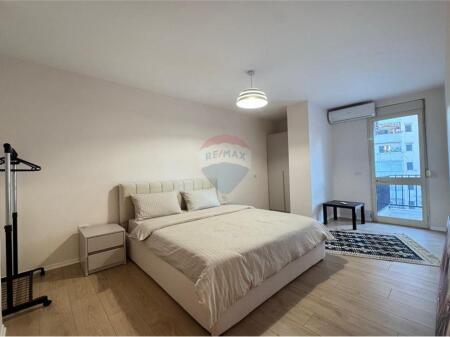 Apartament - Për Qira 1+1 prane me QENDREN