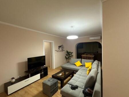 APARTAMENT ME QERA 2+1 FUSHA E AVIACIONIT 650 EURO