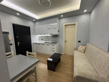 Apartament 1+1 me qira tek Prokuroria
