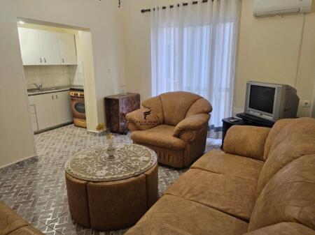 APARTAMENT ME QERA 3+1 BULEVARDI ZOGU 1 55.000 LEKE