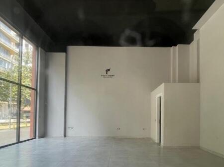 SHOP FOR RENT 128.3M2 ASTIR 805 EURO
