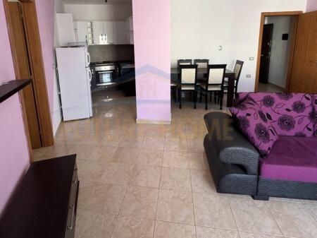 Shitet, Apartament 1+1 , Fresk, Tiranë.