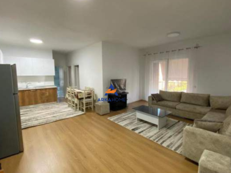 JEPET APARTAMENT ME QERA 3+1+2BALLKONE "5 MAJI" 650 EURO