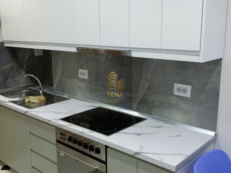 Qira, Hyrje Private 1+1, 5 Maji, 40.000 ALL/muaj