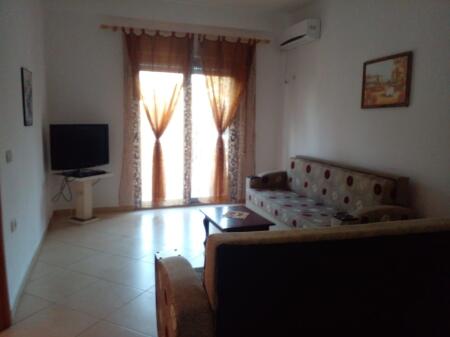 Jepet Apartament Me Qera , Ne Vlore