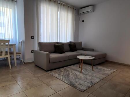 Apartament i Kompletuar  per Qira