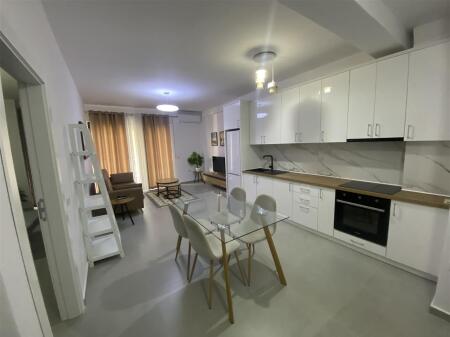 APARTAMENT ME QERA 1+1 RRUGA E DURRESIT 750 EURO
