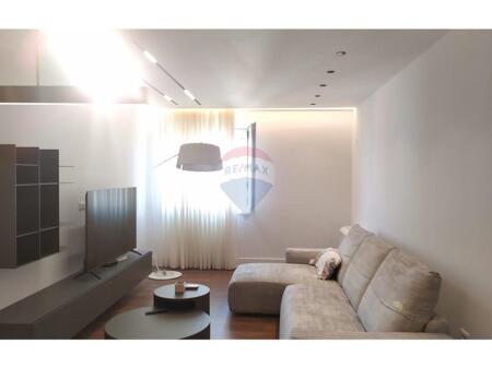 Shitet apartament (2+1), Grand Gallery Yzberisht !