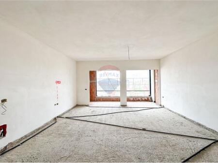 APARTAMENT 3+1 PER SHITJE NE MYSLYM SHYR