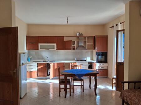 Apartament 2+1 me qira në Qyteti Studenti, Tiranë