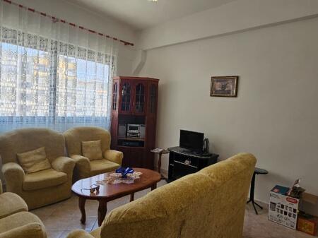 APARTMENT FOR RENT DURRES CENTER 400 EURO