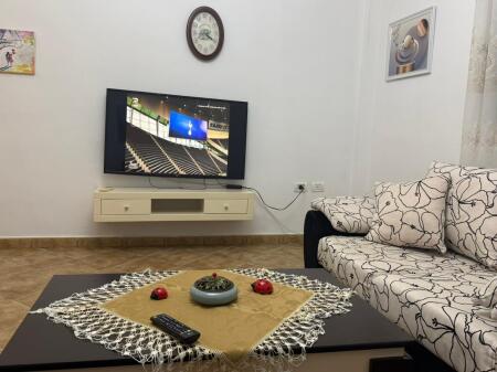 Jepet me qira apartament 2+1! Pallati me Shigjeta. 600 Euro