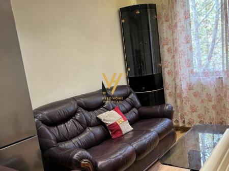 JEPET APARTAMENT 2+1 ME QERA TE BLV BAJRAM CURRI 550 EURO