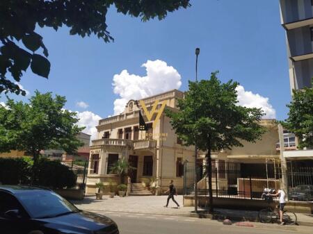 SHITET APARTAMENT 2+1 TE RRUGA E DIBRES 190.000 EURO