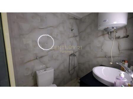 Shitet Apartament 2+1 – Kodra e Priftit, Tiranë