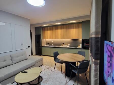 ApQera 1+1 Komune Parisit.