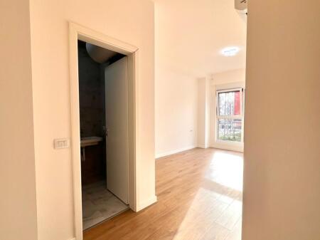 Me Qera (Banim & Zyre): 2+1+2wc &Ballkon📍Bulevardi i Ri - Kompl. Marga 2 (Rr. Filip Jano) 100% i Ri | 60,000Leke/Muaj