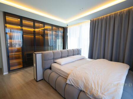 Lake View – Entire floor for sale with panoramic view of Tirana Lake