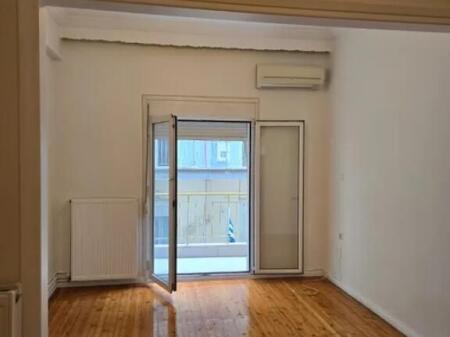 Zyre Me Qera Ne Bllok (ID BZ2396) Tirane