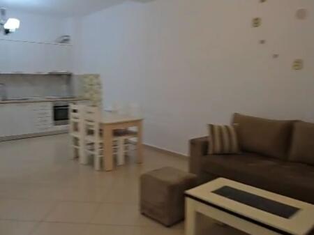 Affittasi appartamento 2+1 al Complesso "Golden Park"