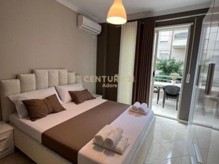 JEPET ME QIRA APARTAMENT 1+1 TEK LIQENI I THATE