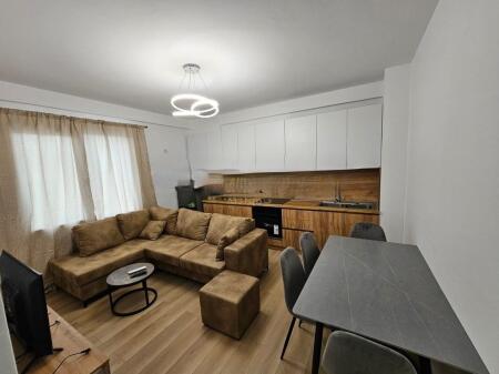 Apartament 1+1 për Qera tek Ish Fusha e Aviacionit, Tiranë 550 € /Muaj
